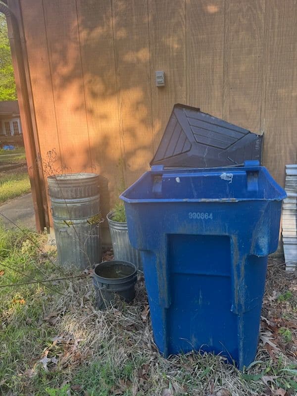 Gallery photos for Farmhouse Yard Cleanup and Tire Removal: Image #1