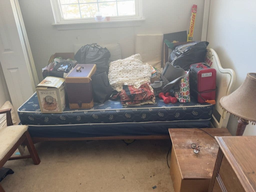 Project Declutter Your Space with Ease - Juggernauts Style image