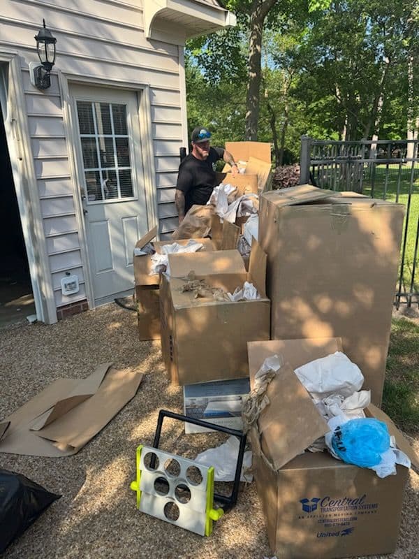 Gallery photos for Efficient Junk Removal Service in [Location]: Image #1