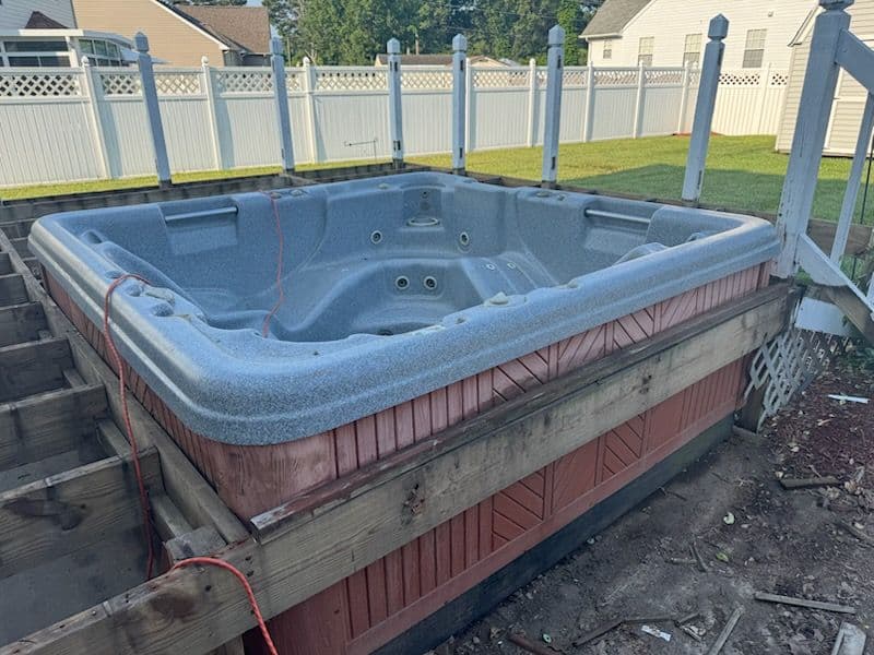 Gallery photos for Effortless Hot Tub Removal by Juggernauts: Image #1