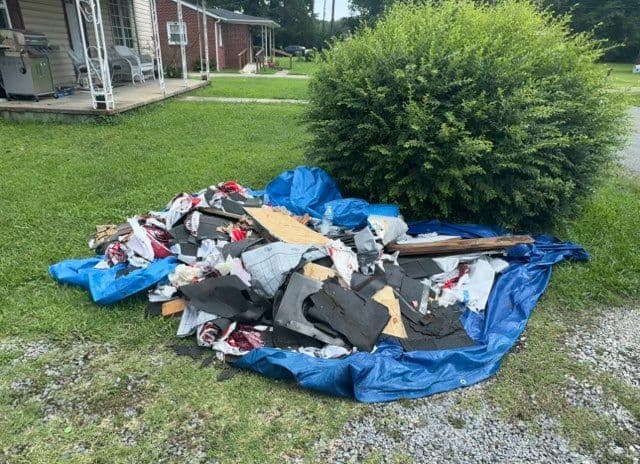 Efficient Debris Cleanup for Pristine Outdoors image